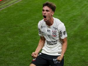 PVC aponta Breno Bidon como peça tática central do Corinthians em notícia do Corinthians