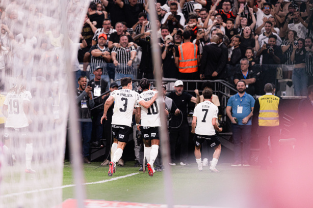 Gol de Bidon encerra jejum de oito anos do Corinthians em mata-matas da Libertadores em notícia do Corinthians