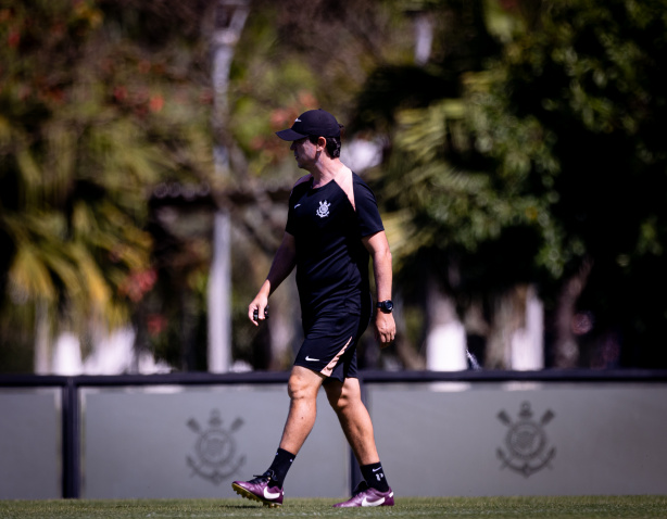 Corinthians divide elenco na reapresentação e inicia preparação para enfrentar o Coritiba em notícia do Corinthians