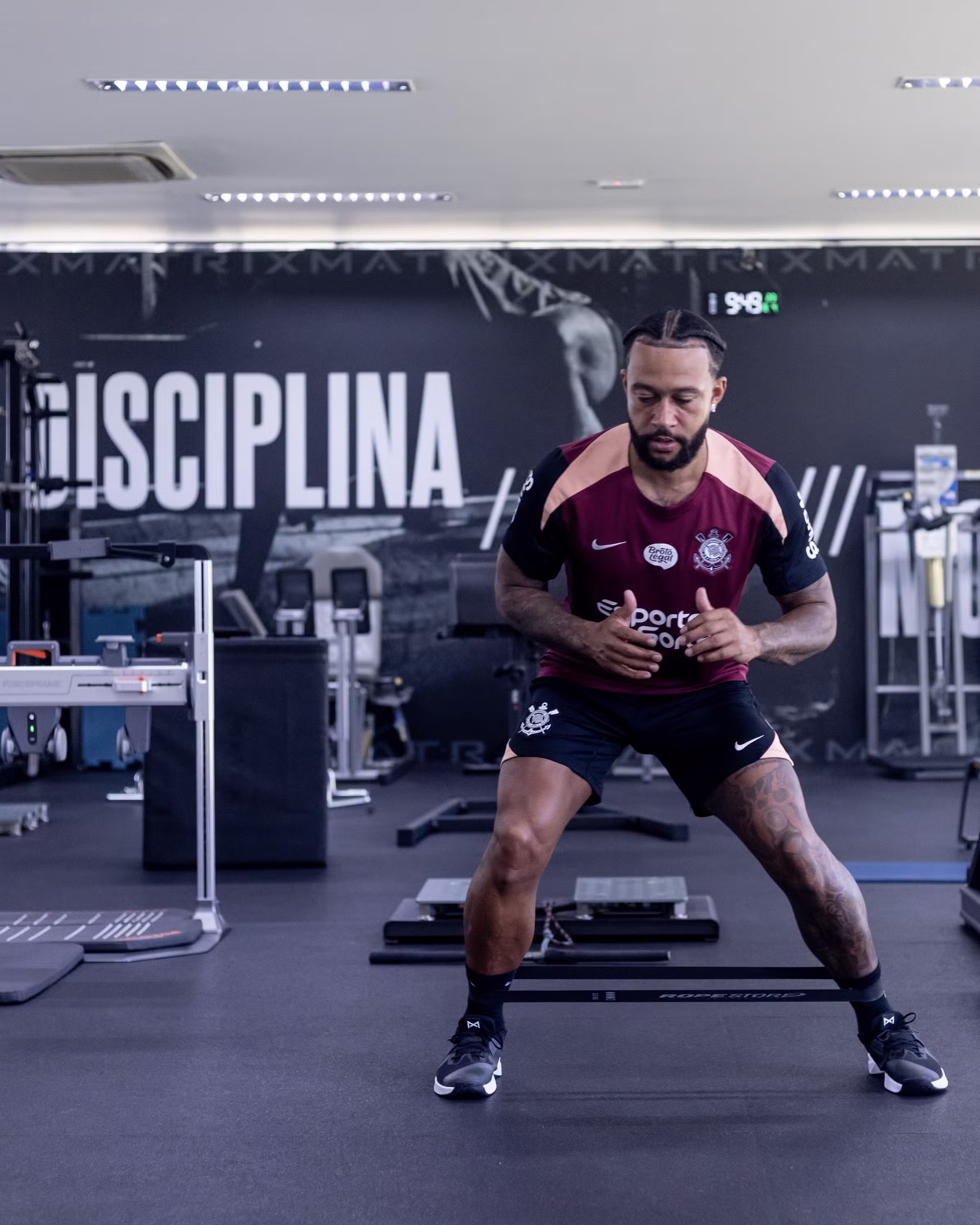 Memphis no Corinthians: valores da renovação e o custo do contrato