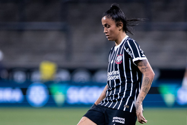 Jaqueline, atacante do Corinthians, durante partida do Campeonato Brasileiro Feminino.