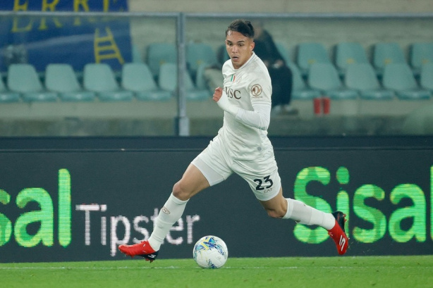 Atacante Giovane em campo pelo Corinthians.