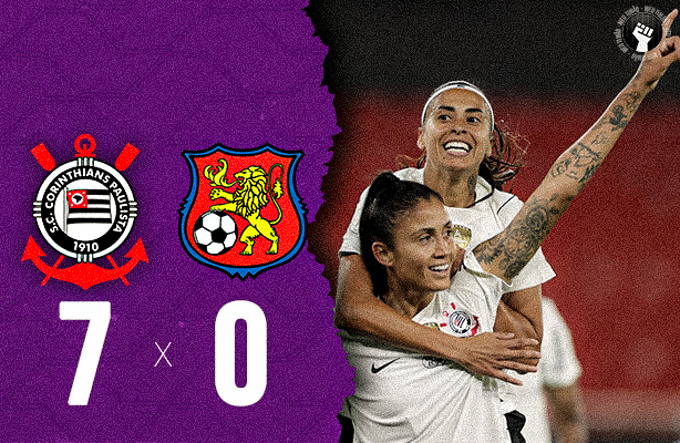 Jogadoras do Corinthians celebram gol durante partida da Libertadores Feminina