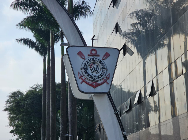 Fachada do Parque São Jorge, sede social do Sport Club Corinthians Paulista.