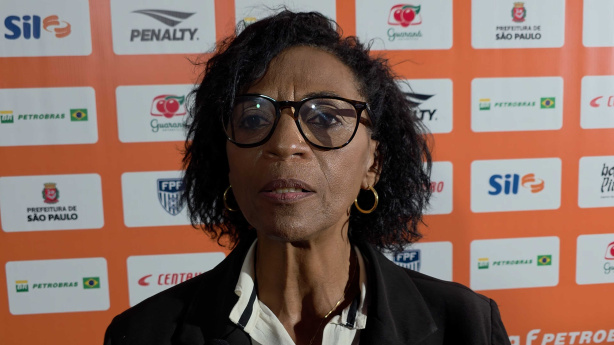 Jogadoras do Corinthians Feminino celebrando vitória na Neo Química Arena