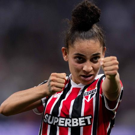 Jogadoras do Corinthians Feminino em campo na Neo Química Arena