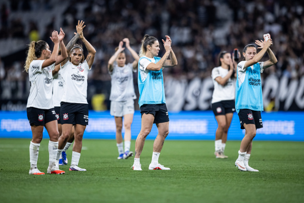 Jogadoras do Corinthians Feminino em campo
