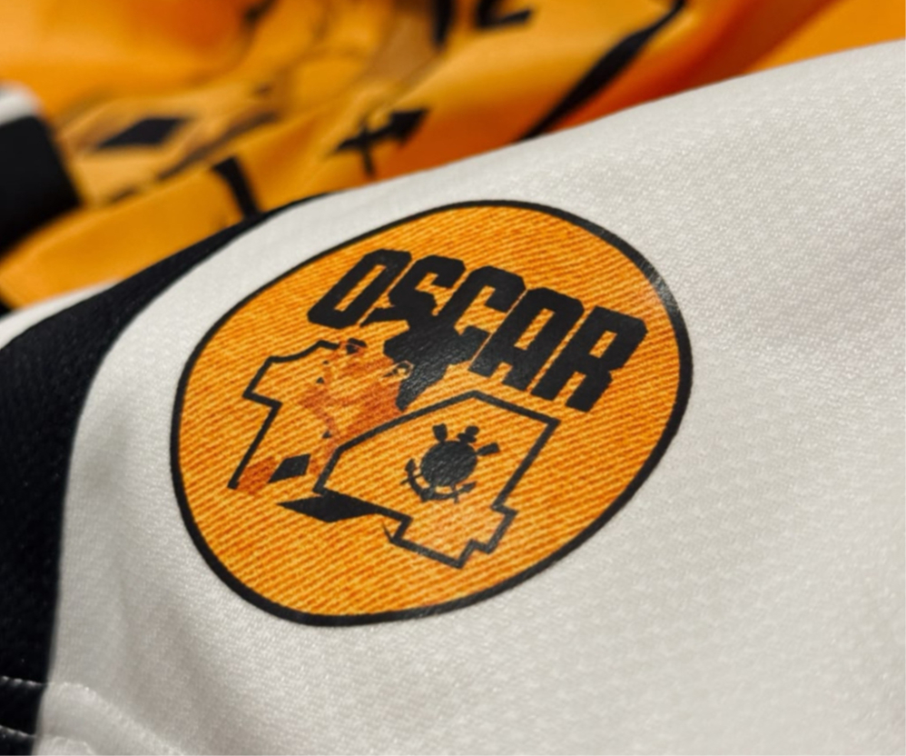 Uniforme do basquete do Corinthians com detalhes da homenagem aos 30 anos do título de 1996.