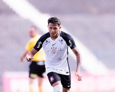 Jogadores do Corinthians comemorando gol na Fazendinha