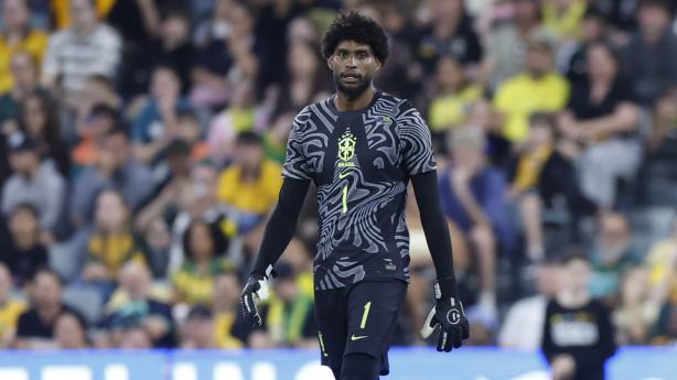 Jogadores do Corinthians em treino com a Seleção Brasileira